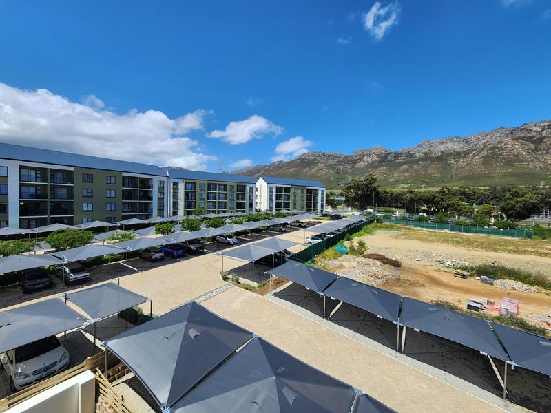 To Let 2 Bedroom Property for Rent in Gordons Bay Western Cape